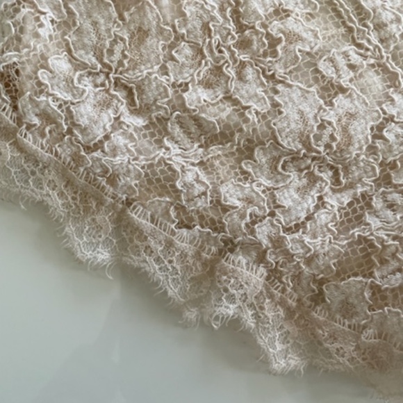 Wilfred by Aritzia | Cream Ivory Scallop Lace Jules Shorts | Size XXS 00 - Picture 8 of 14
